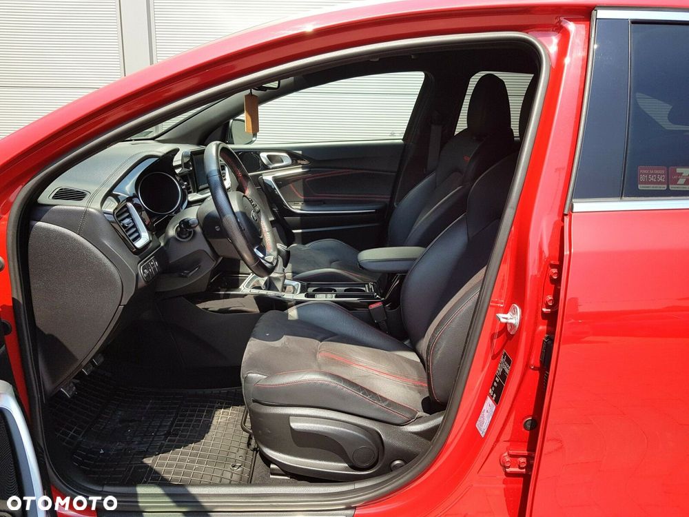 Kia ProCeed 1.6 T-GDI GT - 16