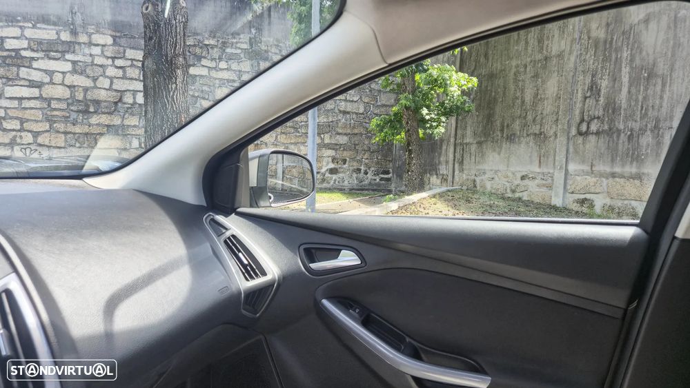 Ford Focus 1.6 TDCi Titanium - 9