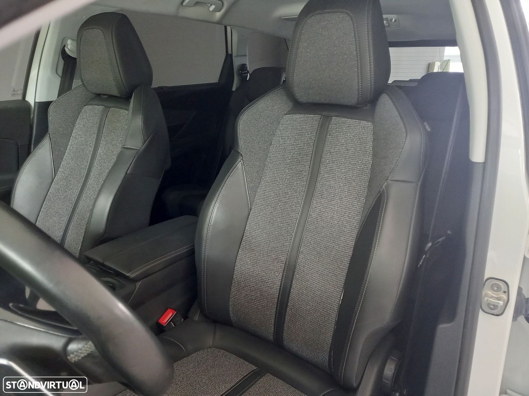 Peugeot 5008 1.5 BlueHDi Allure EAT8 - 15