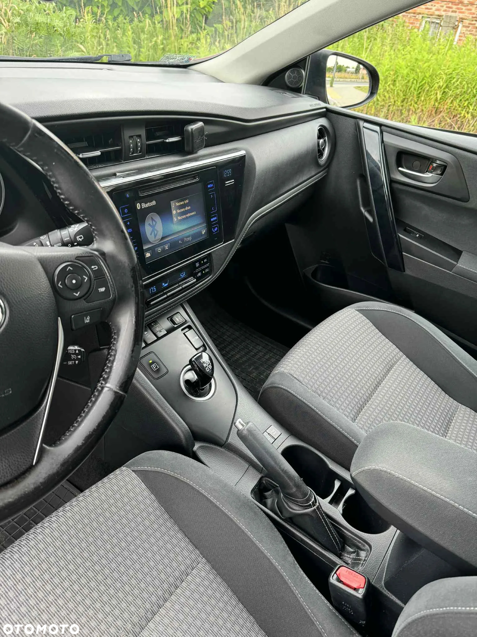 Toyota Auris - 10
