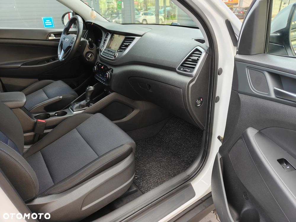 Hyundai Tucson blue 1.7 CRDi 2WD DCT Premium - 21