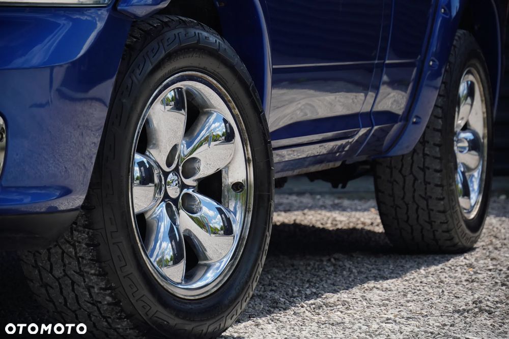 Dodge RAM - 12