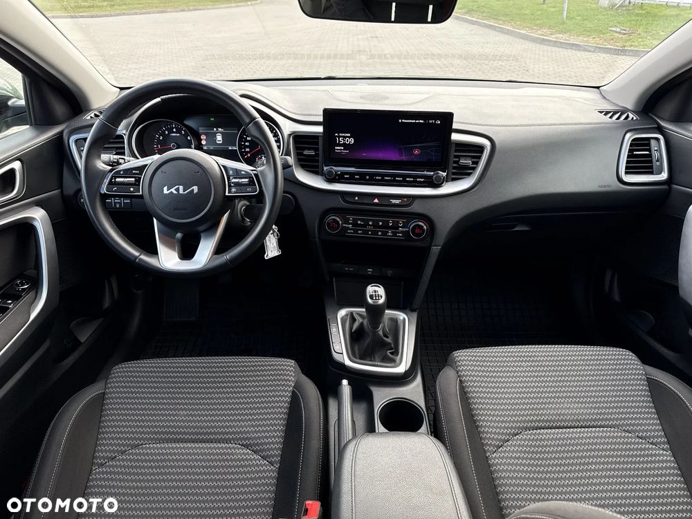 Kia Ceed 1.5 T-GDI M - 25