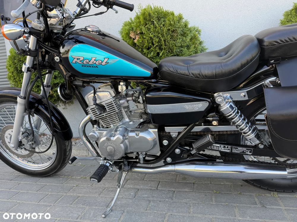 Honda CA - 27