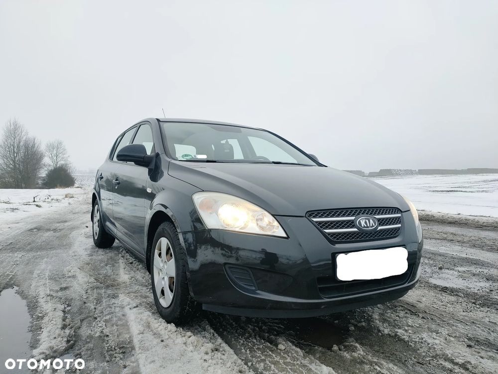 Kia Ceed 1.4 Comfort - 1