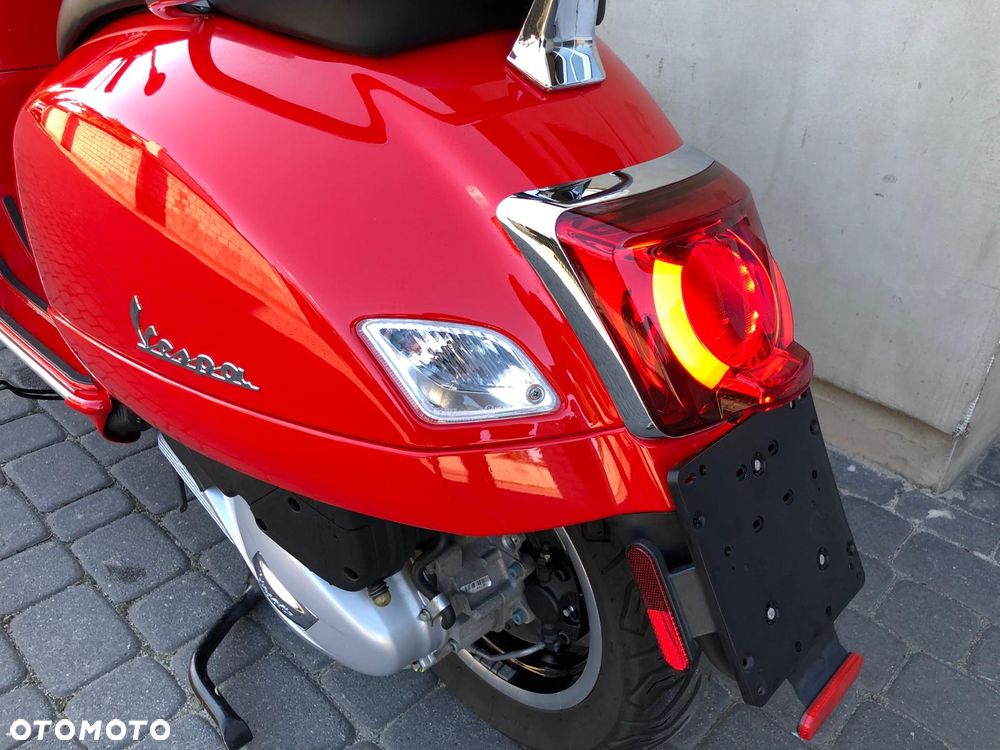 Vespa GTS - 16
