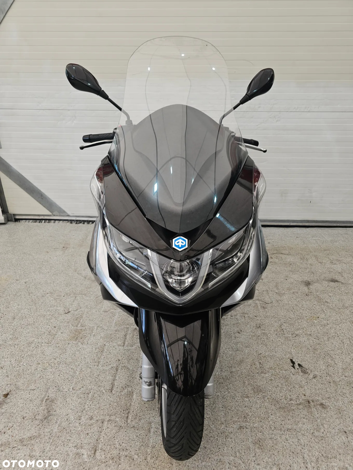 Piaggio X10 - 22