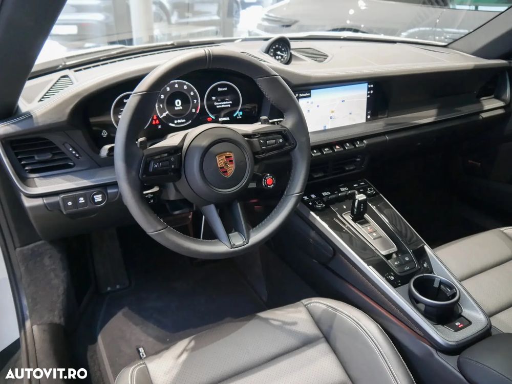 Porsche 911 Carrera PDK - 15