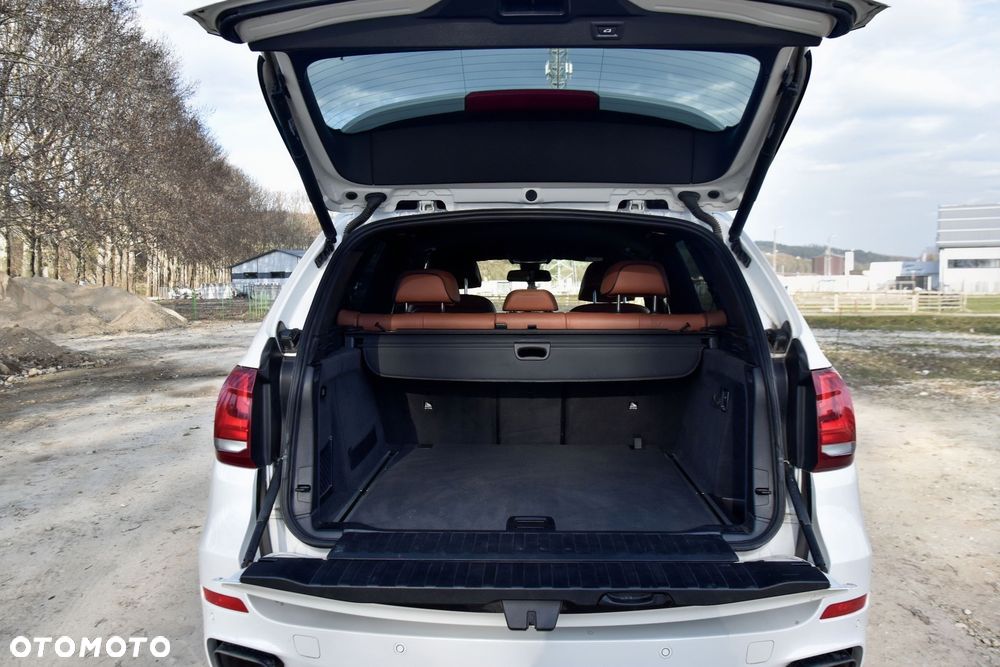 BMW X5 M M50d - 36
