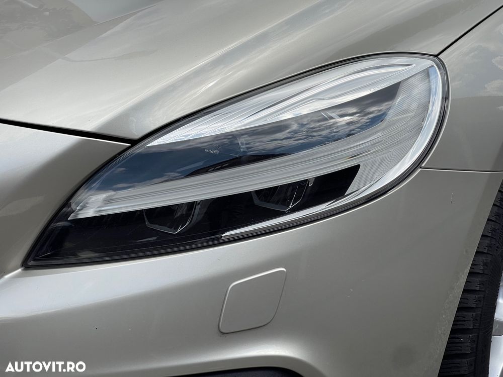 Volvo V40 D2 Aut. Momentum - 4
