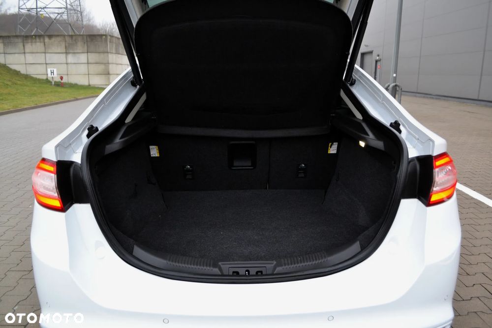 Ford Mondeo 2.0 TDCi STart-Stopp ST-Line - 31