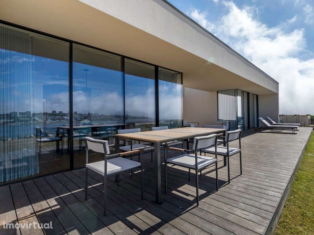 Moradia terrea isolada frente mar e rio na foz do Douro Vila Nova d... - Grande imagem: 5/11