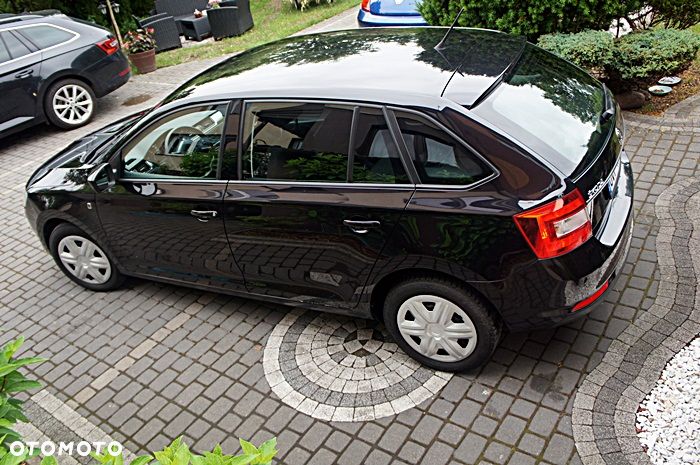 Skoda RAPID 1.6 TDI DSG Ambition - 8