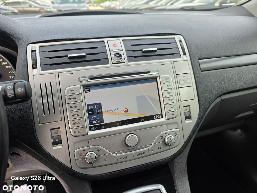 Ford Kuga 2.0 TDCi 4x4 Titanium - 34