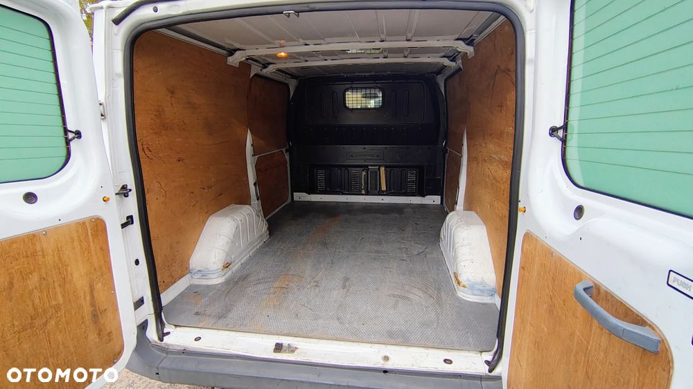 Ford Transit - 13