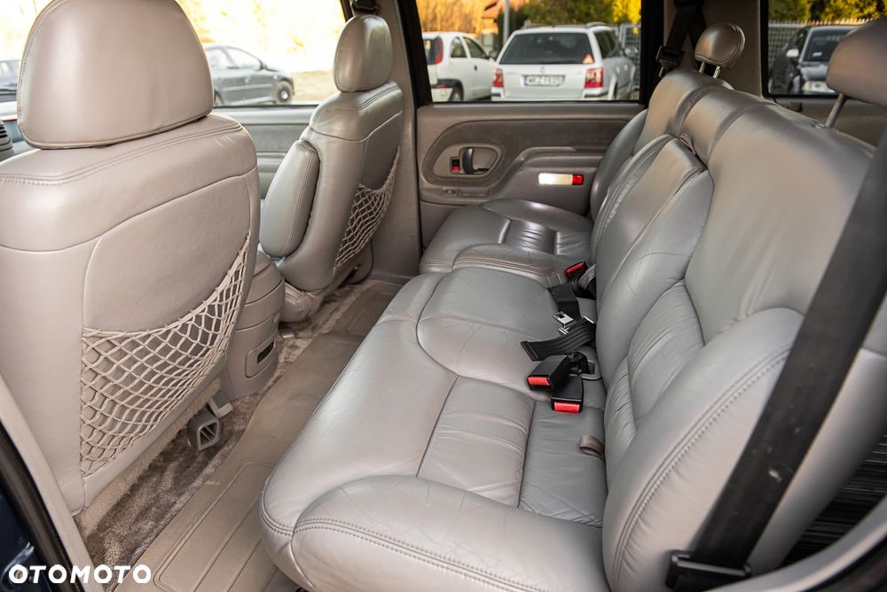Chevrolet Tahoe LT Premium - 23