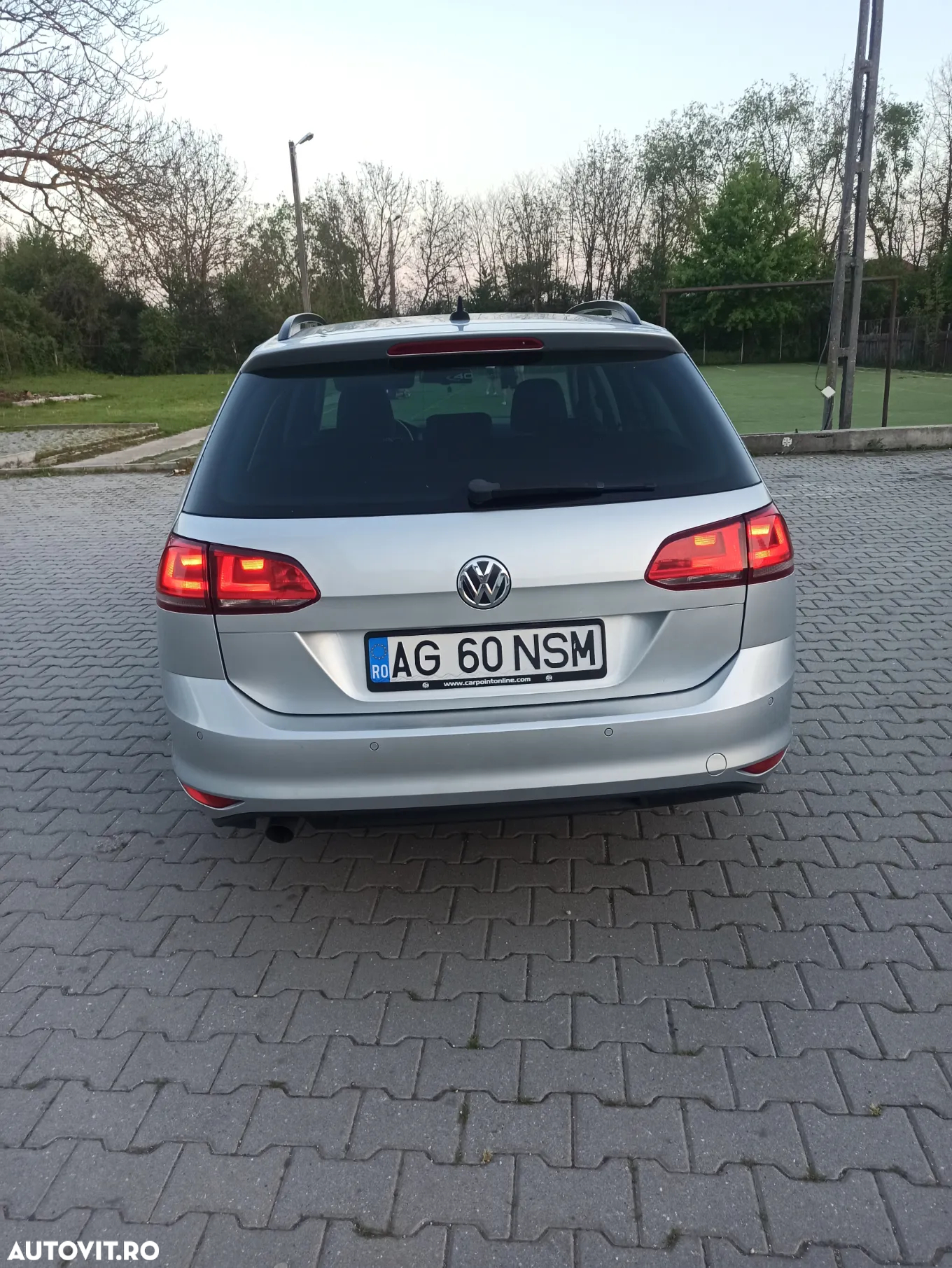 Volkswagen Golf 1.6 TDI DPF BMT Highline - 3