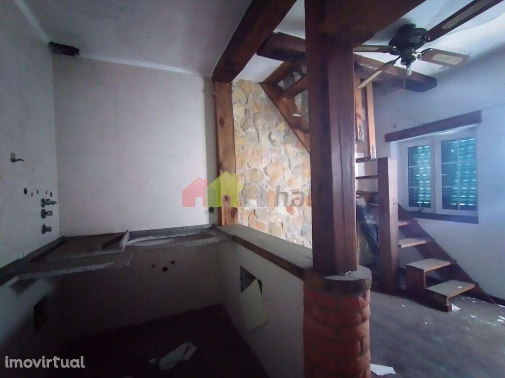 Moradia T1 Renovada na Torre da Marinha - Grande imagem: 3/14