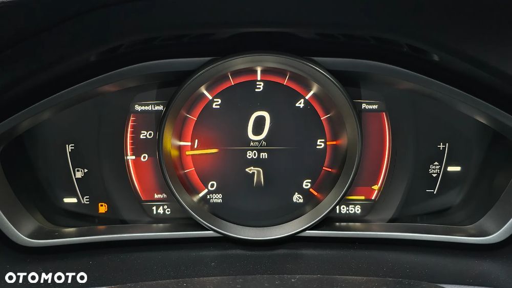Volvo V40 D2 RDesign - 28