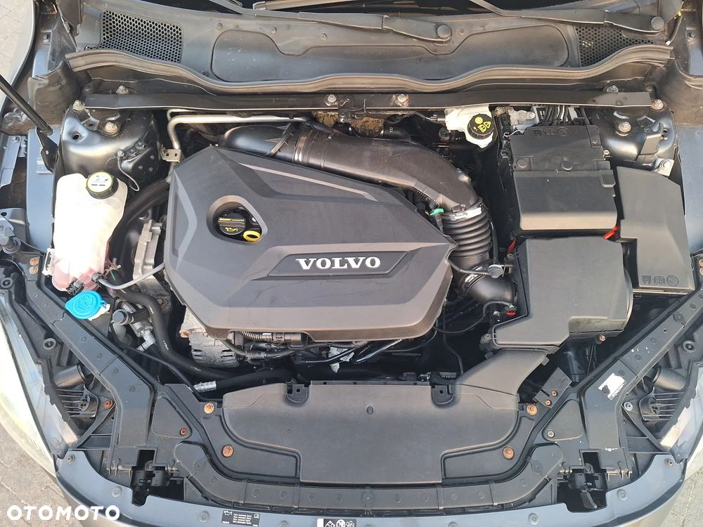 Volvo V40 - 21