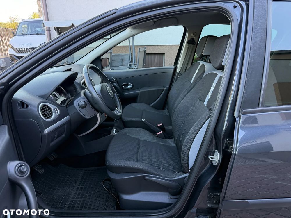 Renault Clio 1.2 16V Ripcurl - 31