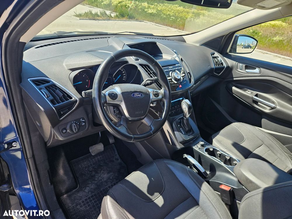 Ford Kuga 2.0 TDCi Powershift 4WD Titanium - 11