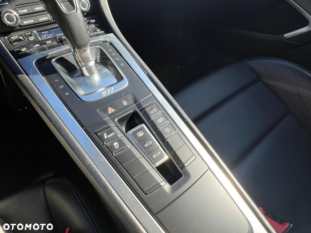 Porsche 911 Carrera S PDK - 13