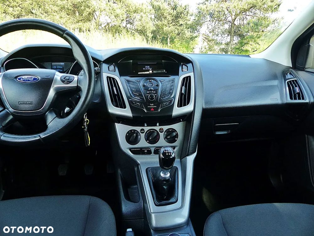 Ford Focus 1.0 EcoBoost Start-Stopp-System TREND - 36