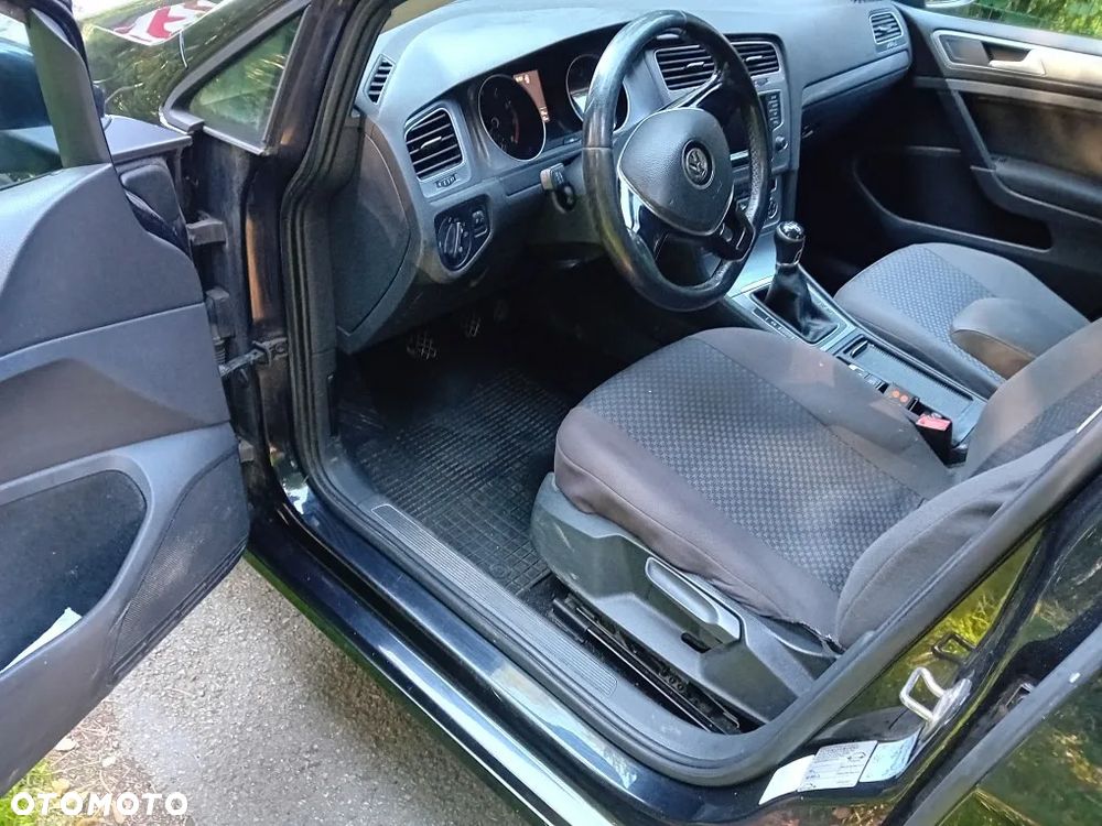 Volkswagen Golf 1.2 TSI BMT Trendline - 12