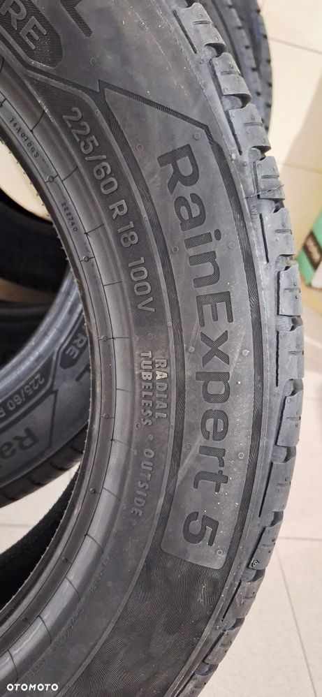 Opony Uniroyal RainExpert 5 – 225/60 R18 100V - 15