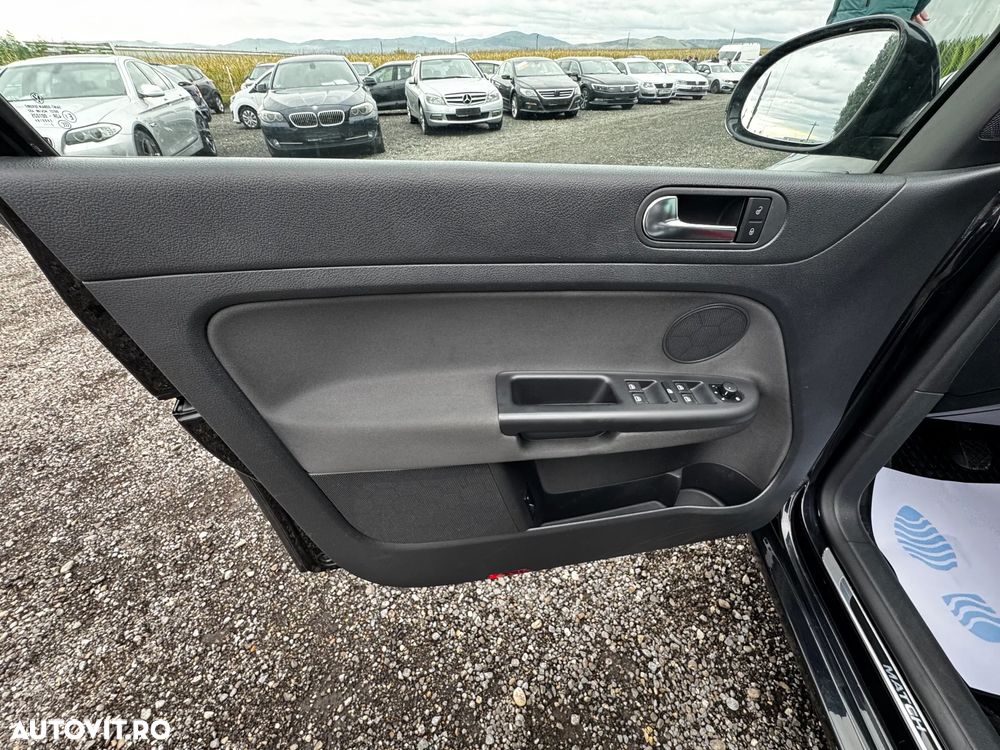 Volkswagen Golf Plus 1.2 TSI MATCH - 11