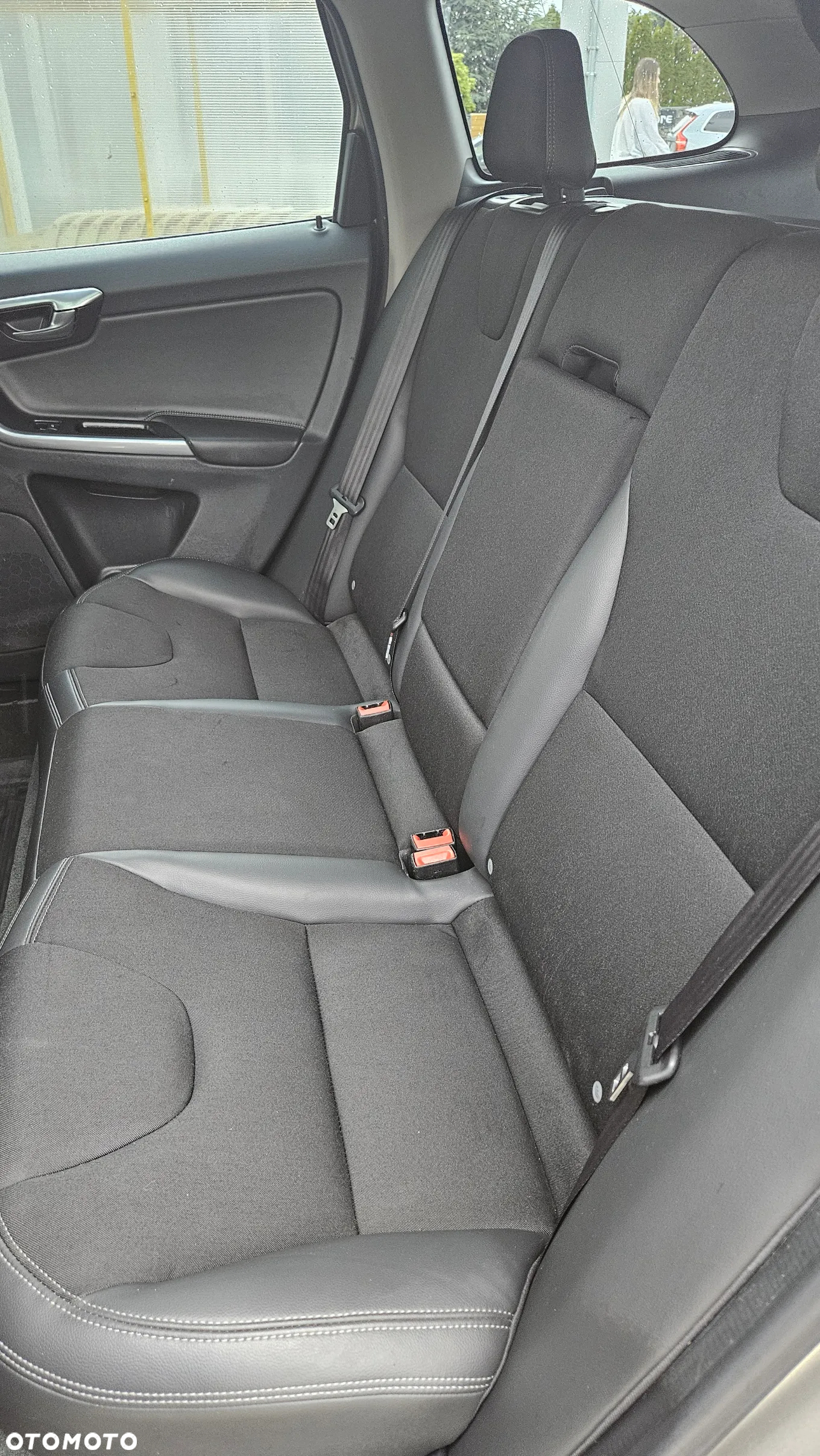 Volvo XC 60 D4 Drive-E Momentum - 12