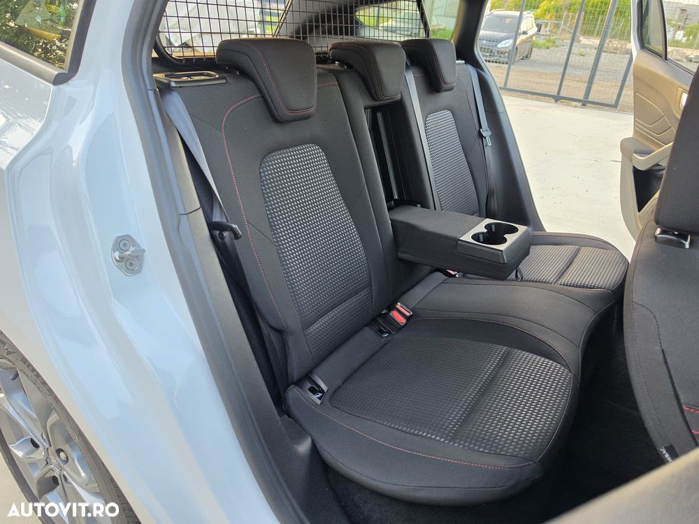Ford Focus 1.5 EcoBoost ST-Line - 16