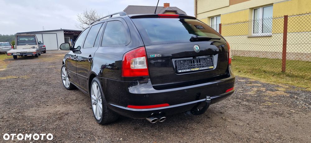 Skoda Octavia 2.0 TSI RS - 17