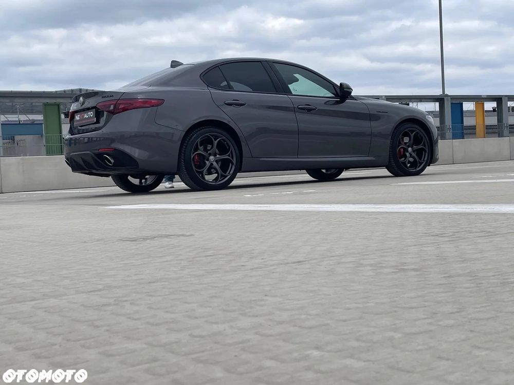 Alfa Romeo Giulia 2.0 Turbo Veloce Q4 - 12