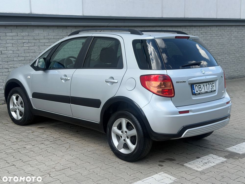 Suzuki SX4 1.6 VVT 4x4 Comfort - 5