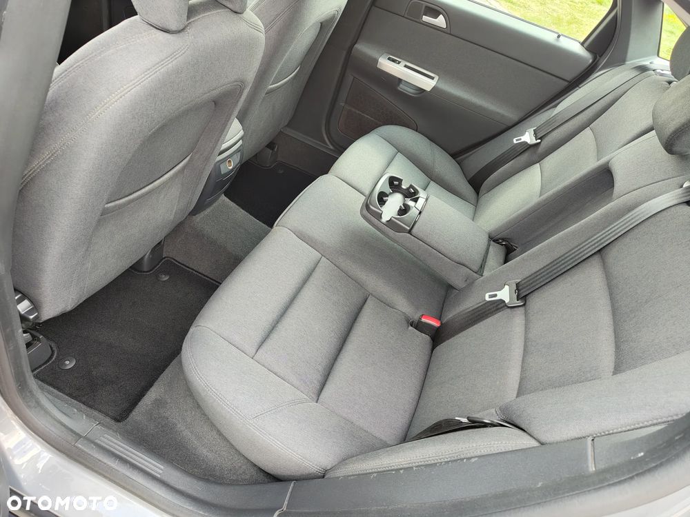 Volvo S40 1.8 Momentum - 19