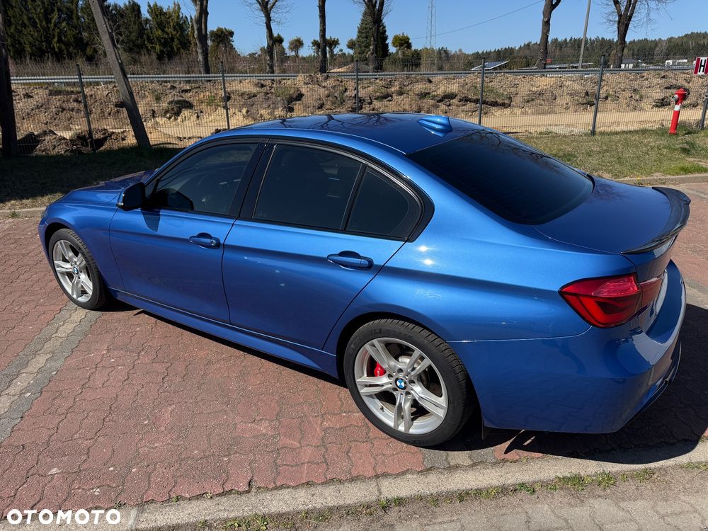 BMW Seria 3 330i GPF xDrive M Sport Shadow sport - 15