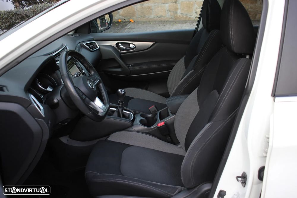 Nissan Qashqai 1.5 dCi N-Connecta Business - 18