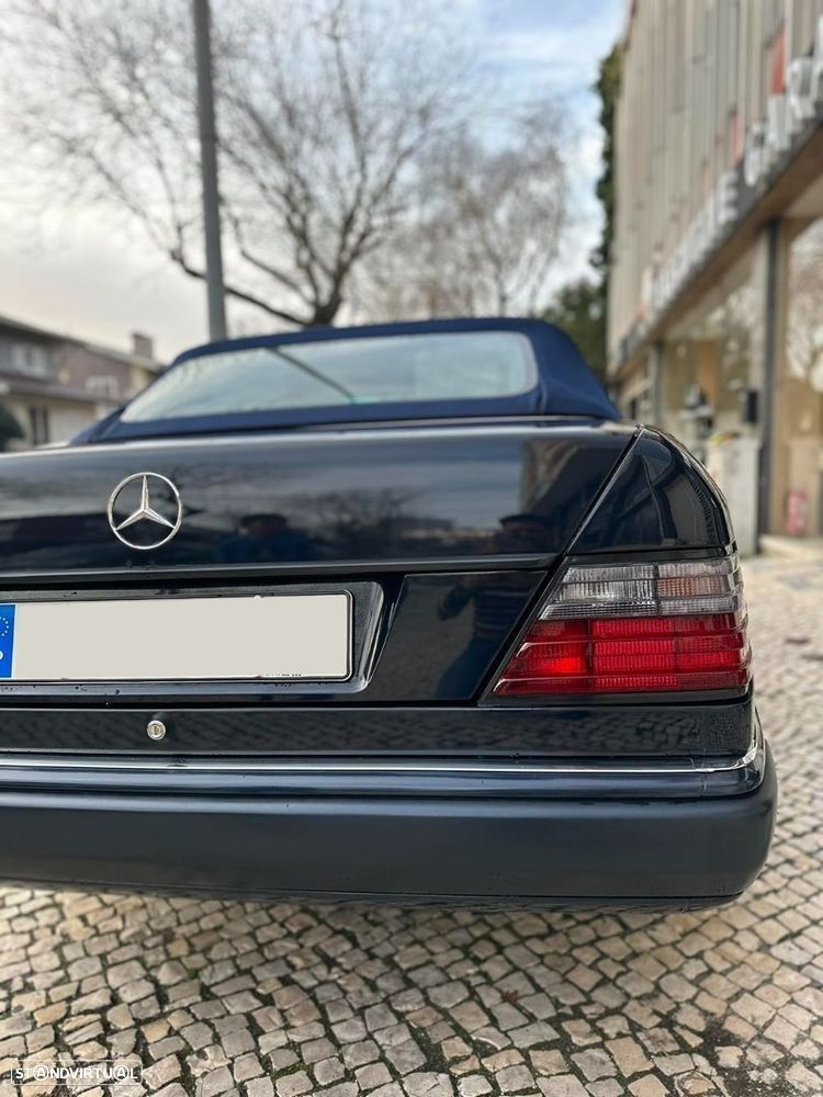 Mercedes-Benz 300 - 4