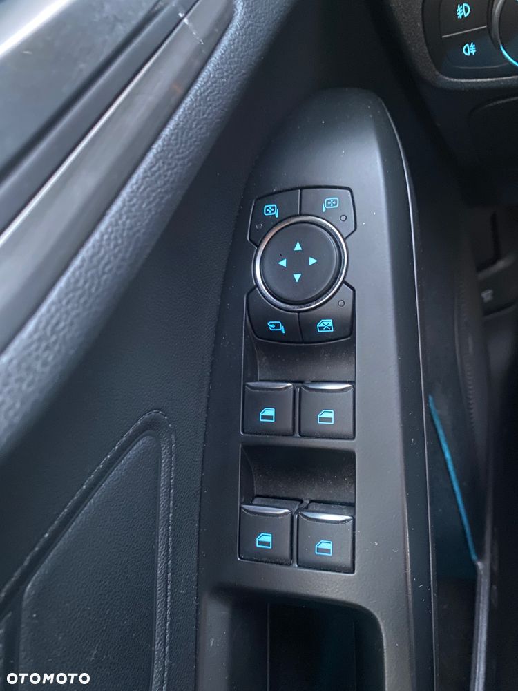 Ford Focus 2.0 EcoBlue Titanium X - 19