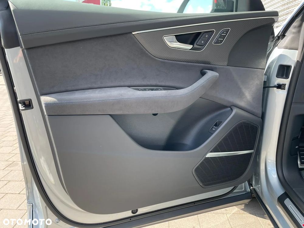 Audi RS Q8 TFSI Quattro Tiptronic Performance - 13