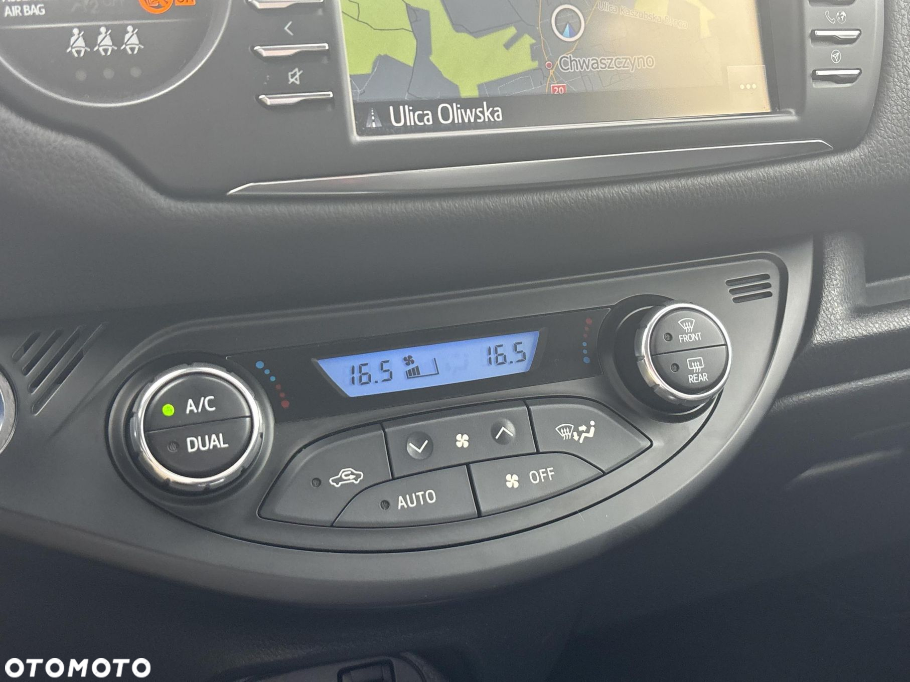 Toyota Yaris - 23