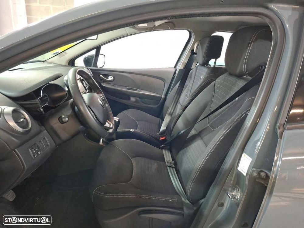 Renault Clio 1.5 dCi Limited - 6