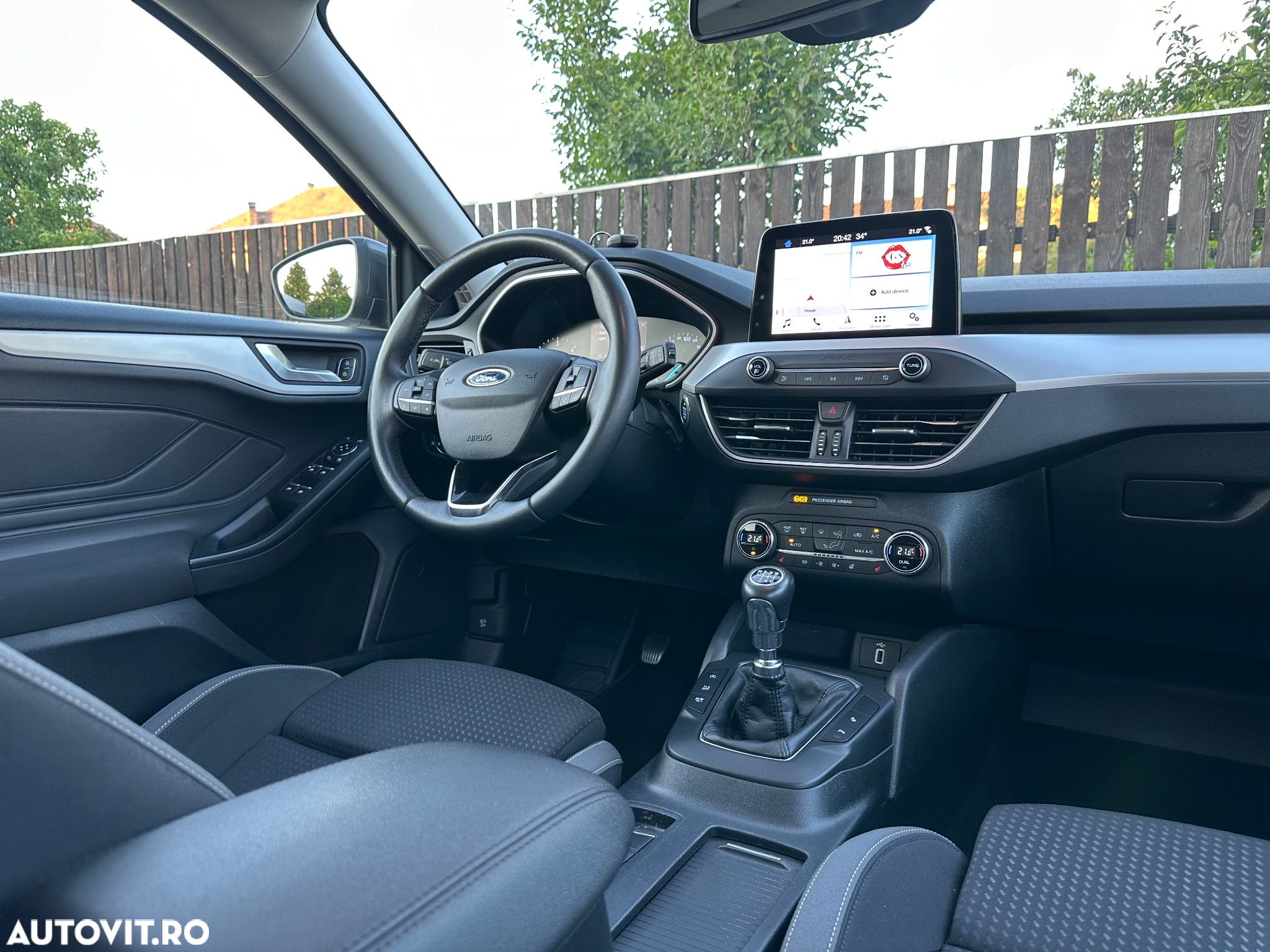 Ford Focus 2.0 EcoBlue Start-Stopp-System TITANIUM - 25