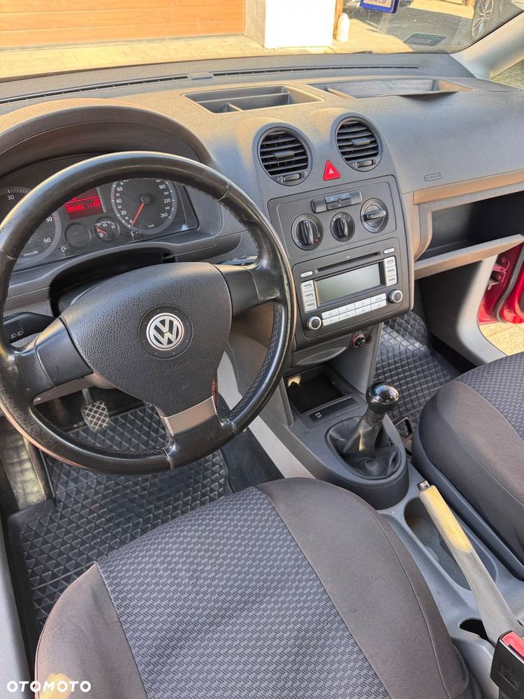 Volkswagen Caddy Life - 11