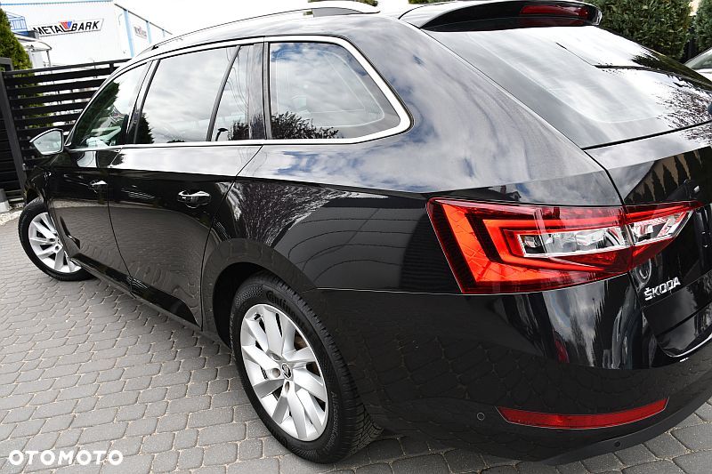 Skoda Superb 1.4 TSI ACT Style - 32