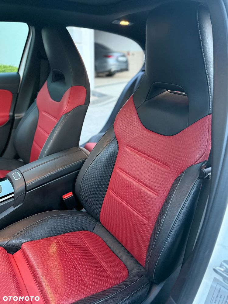 Mercedes-Benz Klasa A 200 AMG Line 7G-DCT - 4