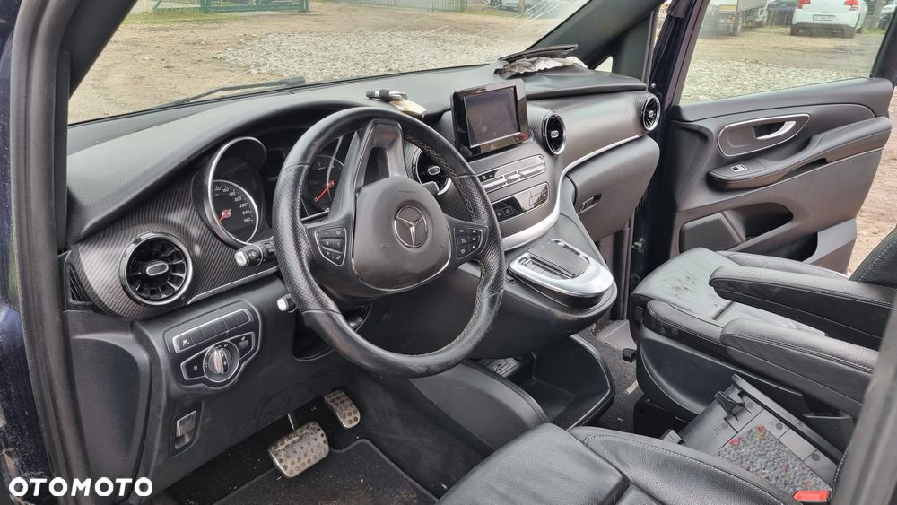 Mercedes-Benz Klasa V 300 d Extralang 9G-TRONIC Avantgarde Edition - 29