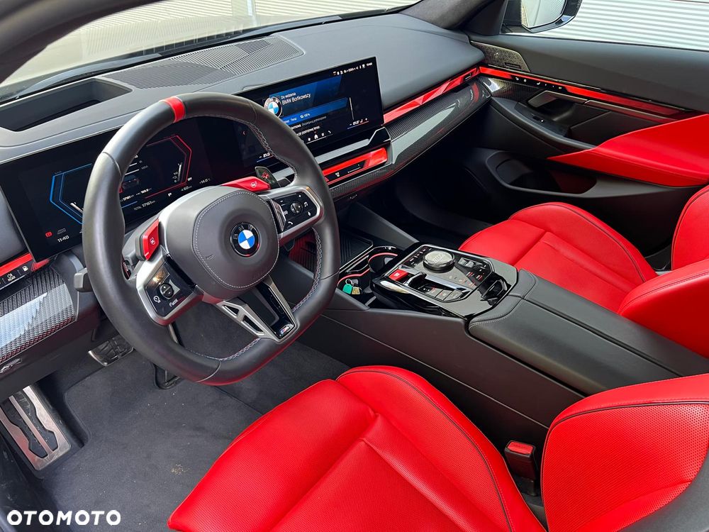 BMW M5 xDrive - 15